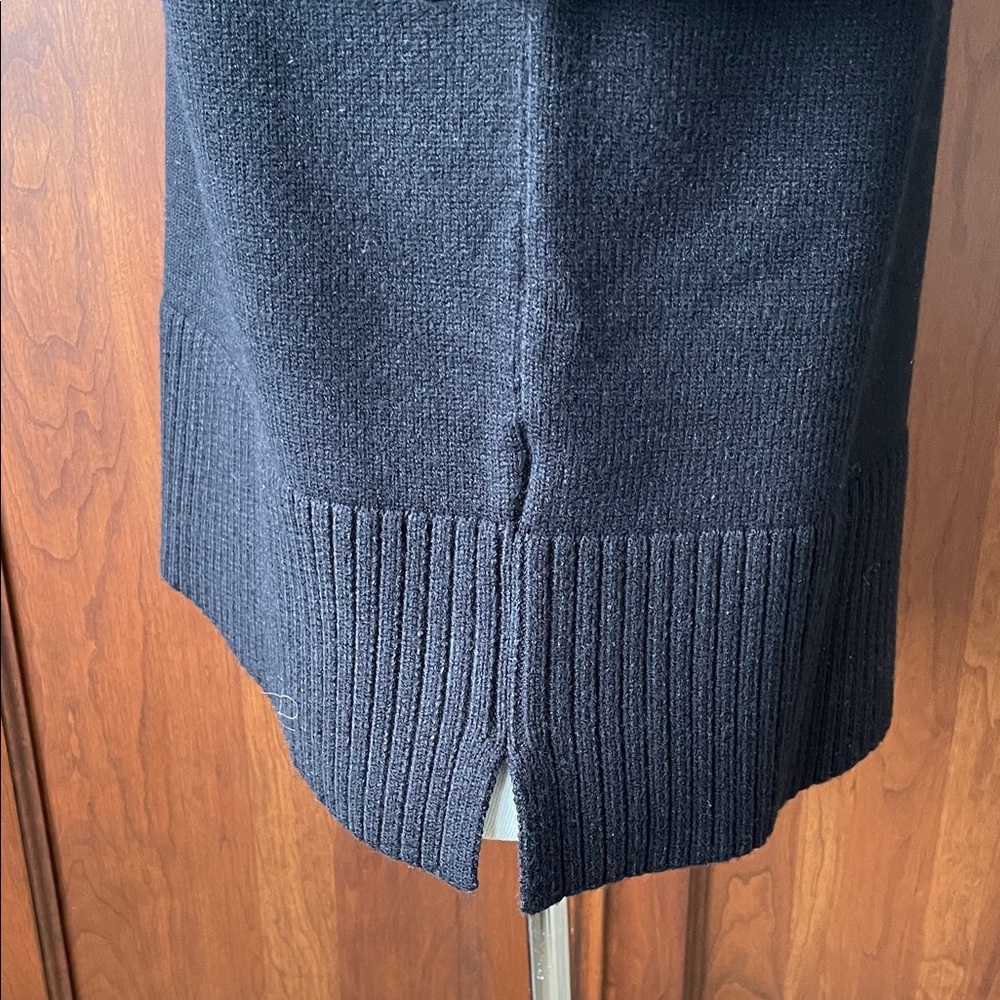 Zara Black Crew Neck Sweater - Picture 2 of 10